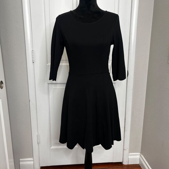 Lulus Dresses & Skirts - Lulu's Women's S Black Scallop Edge Fit Flare‎ Dress 3/4 Sleeve New With Tags
